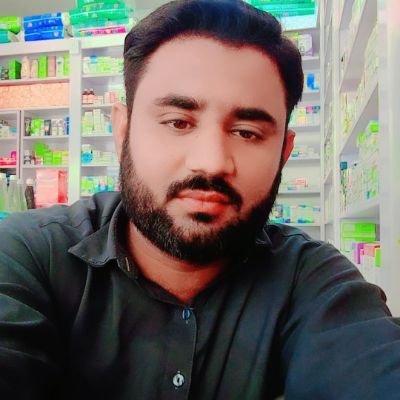 Pharmacy technician الحمدللہ 😍😍political commentator