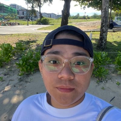 heyitsjy_'s profile picture. leix