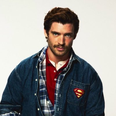 ineffablelovex's profile picture. Queer, half-queer, mostly queer, what is it? Non-discriminating.