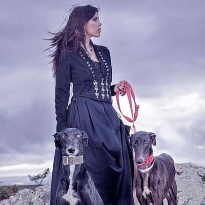 Elieli_977's profile picture. 