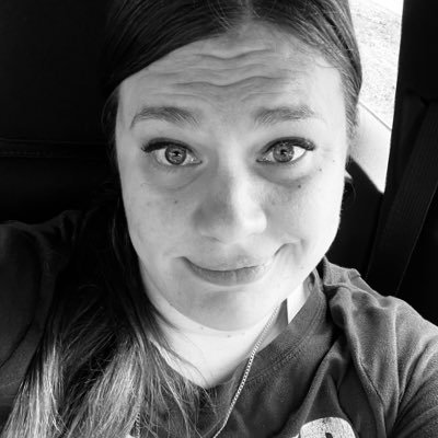 35 ♉️ 1st gen grad 🎓 Survivor with C-PTSD. Solo Dolo 💨 Lifelong Learner. Music Lover. Mental Health Advocate. Folklórico dancer 💃🏻 #LANDBACK