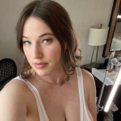 RoseK9137's profile picture. 