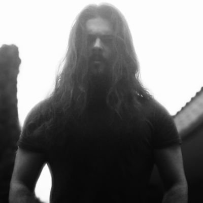 Tomorrow's a way out,
from own of my graves.