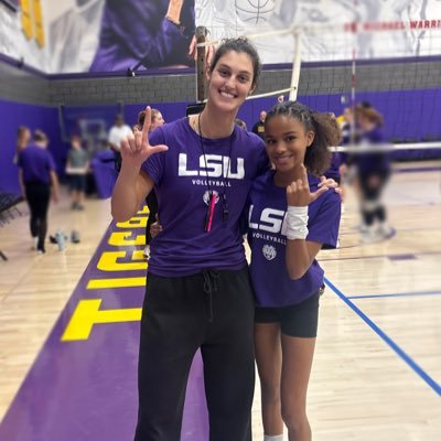 C/O 2029 East Ascension High school. Intense Volleyball (Louisiana) 3.8 GPA. 5,4 OH/MB/L #VolleyballDreams