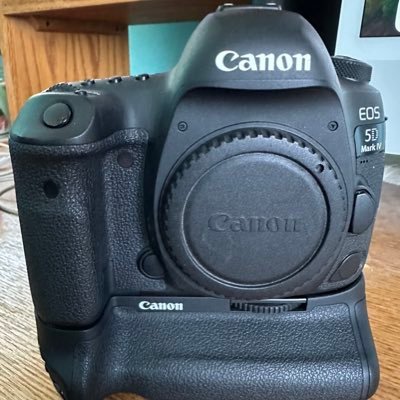 Hello, photographer/business owner, additional interests-Harleys, beauty, fashion styles, culture, art, music-jazz (https://t.co/GFyBhXBPAA)
