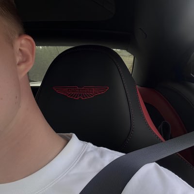 Editor for automotive & motorsport pages. Open to projects.