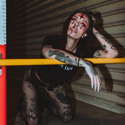 27 year old tattooed Aussie nerd 🔥 check out my all my links in my bio ✨