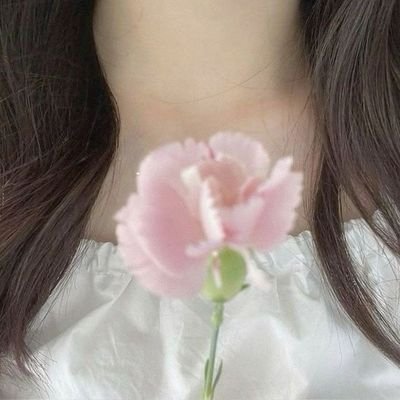 ddsaaein's profile picture. a ribbon once tied still holdeth shape, and in the same way, memories pressed in soft colour do not leave