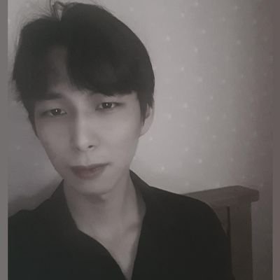 GyeoRi_S2's profile picture. 삶 자체가 예술.🎨 한량처럼 살고싶다.🕌
#tesla 주주.🚘
지금 시기에 좌파는 비정상인 혹은 간첩.🇰🇷 최고점을 잡으려는건 아마추어다.🪙 꿈꾸는자여 나아가라.🚀