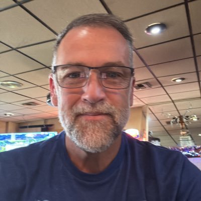 Gulf war vet 🇺🇸 U.P. Signalman 🚂 Three time Divorcee 🤷♂️