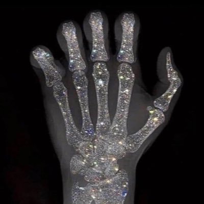 XPotatocat's profile picture. trying to unfuck my life thought crypto @spx6900