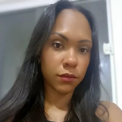 Sou mulher, Conservadora, preta, contra o vitimismo, contra o movimento feminista, a favor da família, a favor da legítima defesa. 🇧🇷