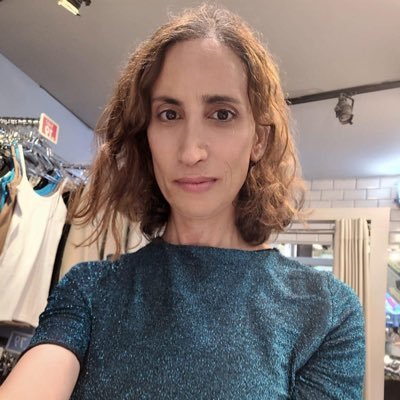 anti-zionist “jewish” woman, unfortunately living in ‘48 Palestine