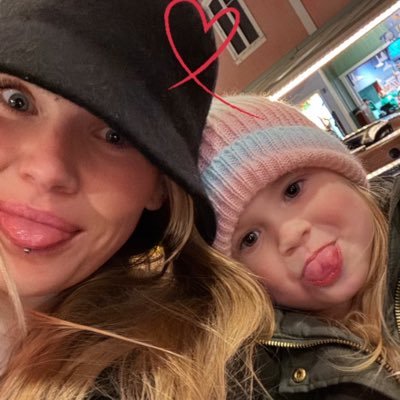 janesandy806's profile picture. Just a mama making memories with my mini 👩‍👧💖📸