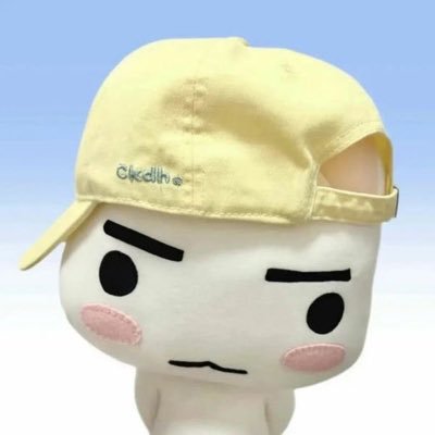 oneshrooms's profile picture. white people's ability to break down sugar 🔥