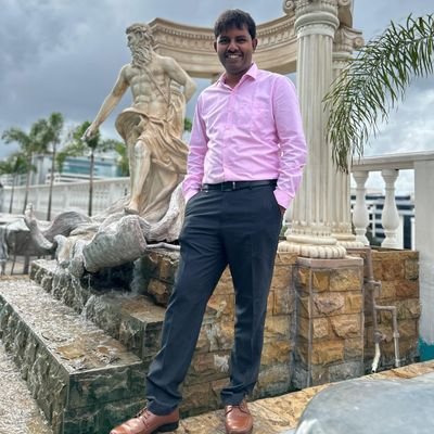 nav362's profile picture. Techie