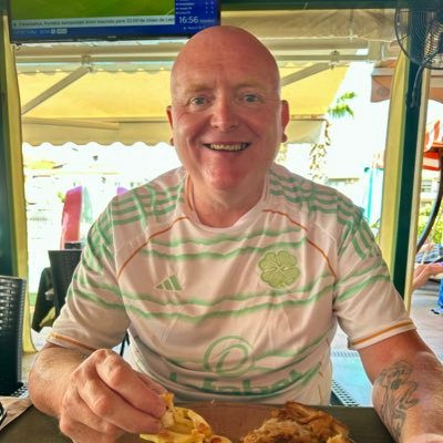 Celtic through n through , enjoy cooking and watching the bhoys in green . Here for fun n banter 🍀