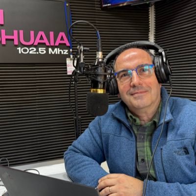 Disfruto de vivir en Ushuaia. Patagónico por elección. Contribuyo en
https://t.co/sVgNl68Raa y el https://t.co/JiL27GPhDO