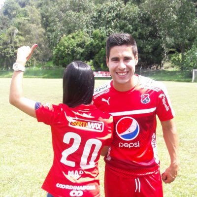Publicista.. ✨Hincha del Deportivo Independiente Medellín❤️💙⚽️♡ ✩