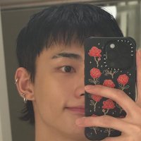 -a. (@lumineescente) 's Twitter Profile