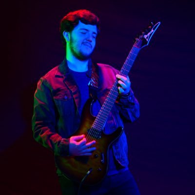 Grunge and Punk rock musician from Toronto Ontario. Check out my covers and original music by clicking the link below.