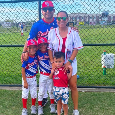 JAGJAG04's profile picture. Coach’s wife🏈⚾️ Twin Mom + 1💙💙💙