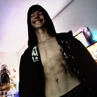 fourtwentyfr's profile picture. I just wanna inspire the world one day.