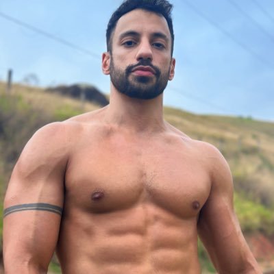 brazilian top 🍆 https://t.co/OSIJVGhqQq (no ppv content) | check the highlights to see my content 🔥 ONLY 30% OFF