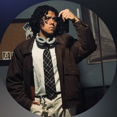 GabeTrujillo790's profile picture. just here. YES my pfp is really me.
insta is gabrieltru790
montclair state