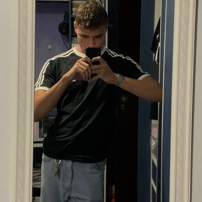 znixolass's profile picture. 💽