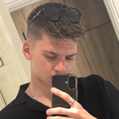 20 I @LCFC I @McLarenF1 I Portfolio - @Finn_Craddock5 I Insta - https://t.co/GDozSG2c2r