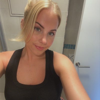 CaitlinbirdO's profile picture. 