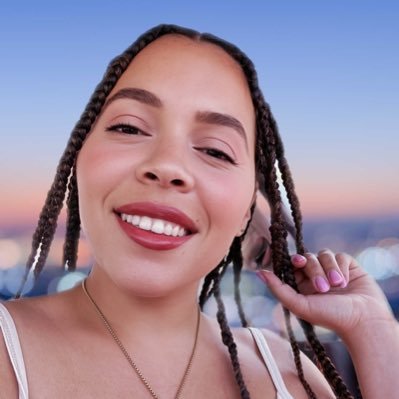 Assistant Prof. @USCSociology |🌱Herbalist + Mystic | @curlyprofessor on IG & BSKY | Author of CARCERAL APARTHEID | @CaptiveMoneyLab |🪬