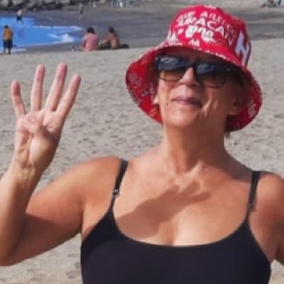 También soy Patricia De Michele.
Todo Quema por aquí.
De San Miguel al mundo.
Amo Mar del Plata.
🎈🎈🎈🎈🎈🎈🎈🎈🎈