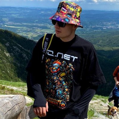 🧘 DeAI & DePIN enthusiast
| Astronaut @ionet @ionet_rus
| Building vibrant tech communities
Let’s innovate together! #DeAI