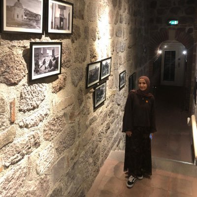 Edanur
Hemşire 
Kendi halimde bir derdim var  
Her şeyden biraz🌱💚