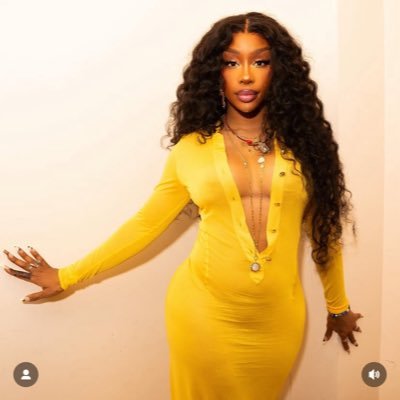 fan account | Página de notícias sobre a cantora e compositora @SZA. Novidades, curiosidades e tudo que envolve sua arte. 🎶💛