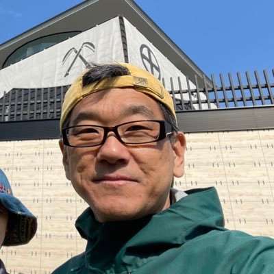 大津市在住の52歳おっさん /コーヒー沼にハマっております/XSR155乗ってます/佐野元春、田島貴男、オリジナルラブ、ももクロ、箱推しのタマノフ/最近アカウント乗っ取られました🤣ので、改めてよろしく!