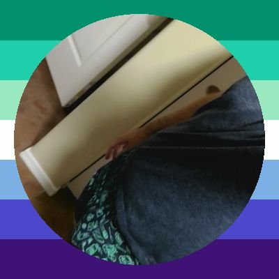 18+ Only.
30 Years old, gay? bi? idk anymore, British Columbia.
Peep my media tab!
Vive Le Canada