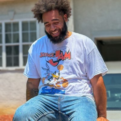 RIP Grandma and Pete 🙏🏾 // https://t.co/DqqW9OjDFS