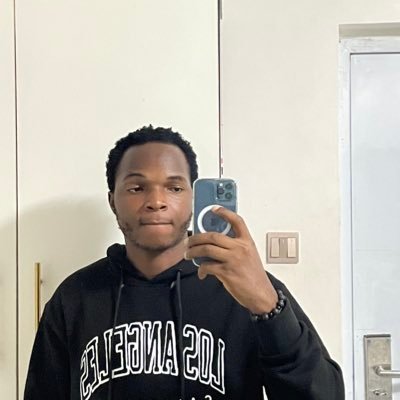 ayomide. Profile