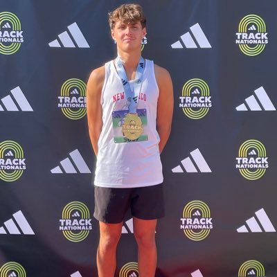 Class of 2029 ⭐️⭐️⭐️QB 6’2” 180 | 4.0 GPA | Football | Track - Thrower/Multi Event