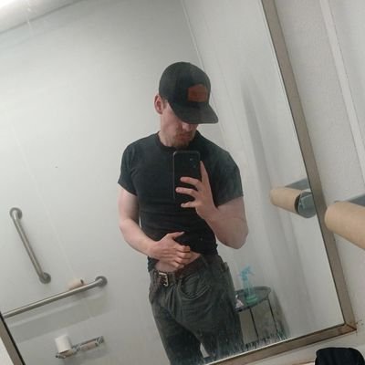 moboy308's profile picture. 