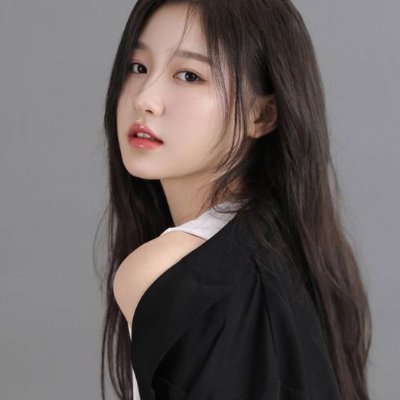 ZoeBrow10772755's profile picture. 