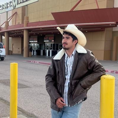 YaredAvalos's profile picture. 