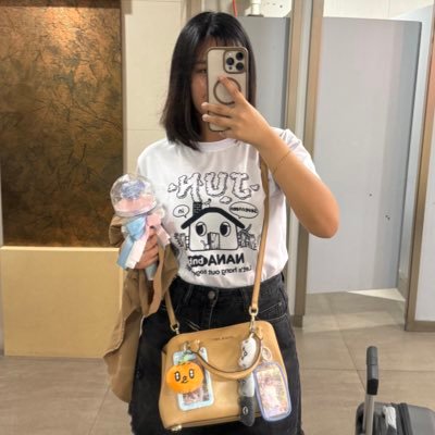 rchllcerezo's profile picture. 13 stars. 3 units. 1 team. SEVENTEEN forever. 💎