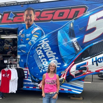 downu98766's profile picture. ❤️Family, America, NASCAR and my dogs!❤️