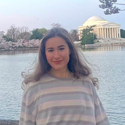 EllaGianino's profile picture. 