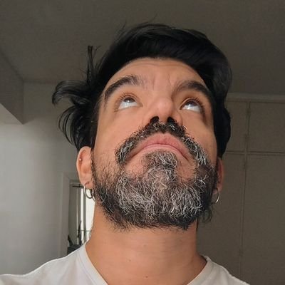 💻📲 Patagónico inquieto. Comunicador y consultor digital.
✍️📸 Escribo y saco fotos. 🏳️🌈