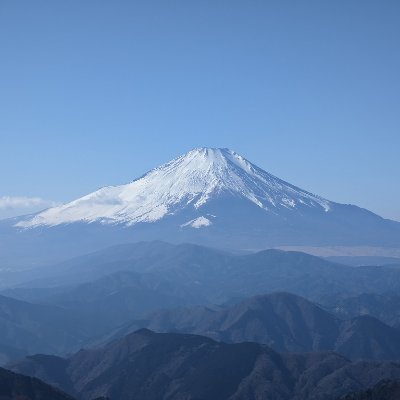 oshigoto_twitte's profile picture. 山を登ったり、山を下ったり、山を走ったり、山で寝たり。
くすりを売っている人。飲むのは嫌い。
スポーツカメラマンもやってた。カメラは持ってない。
ロースクール中退。
情報通信技術のお勉強中。